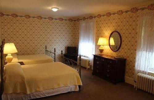 White Inn Fredonia Eksteriør billede
